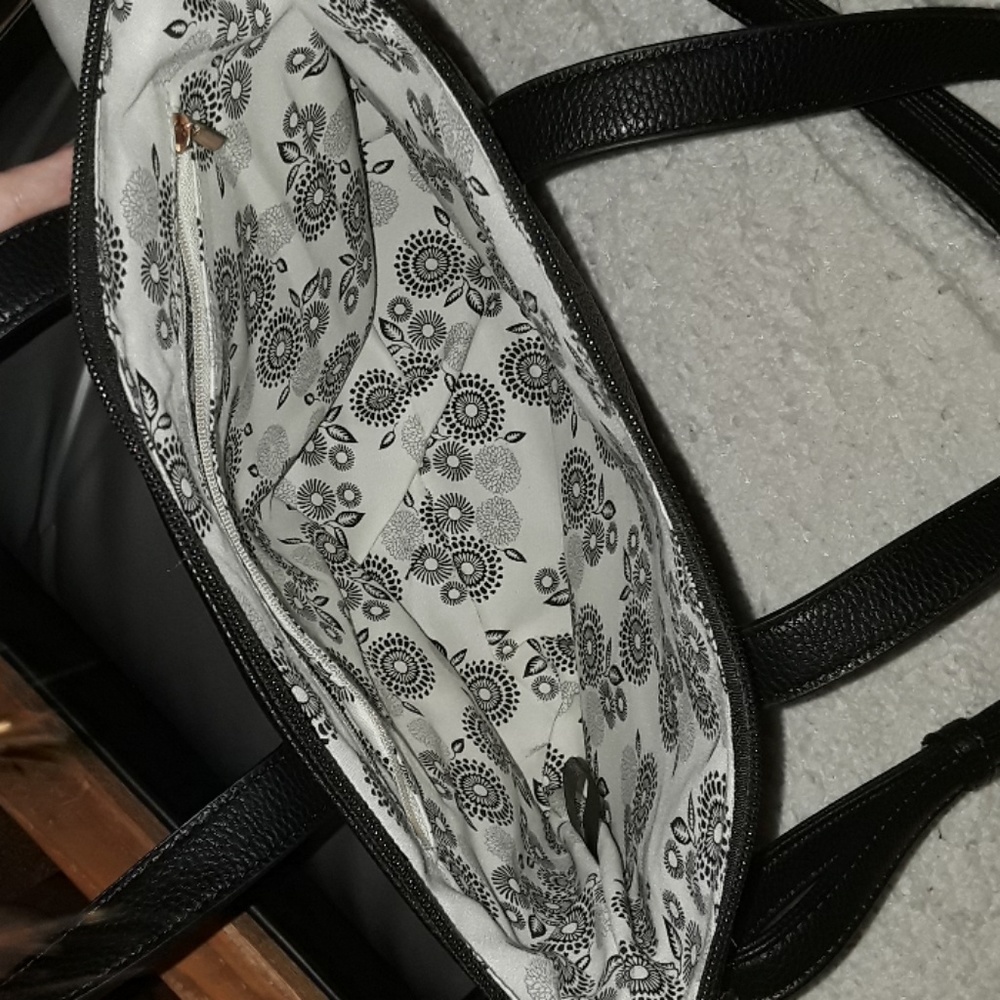 Purse - Picture 2 of 3